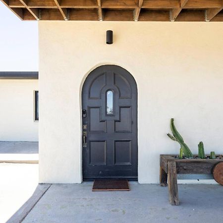 Starlight Mesa In Joshua Tree With Fire Pit Circle And Privacy Villa Yucca Valley Exterior foto