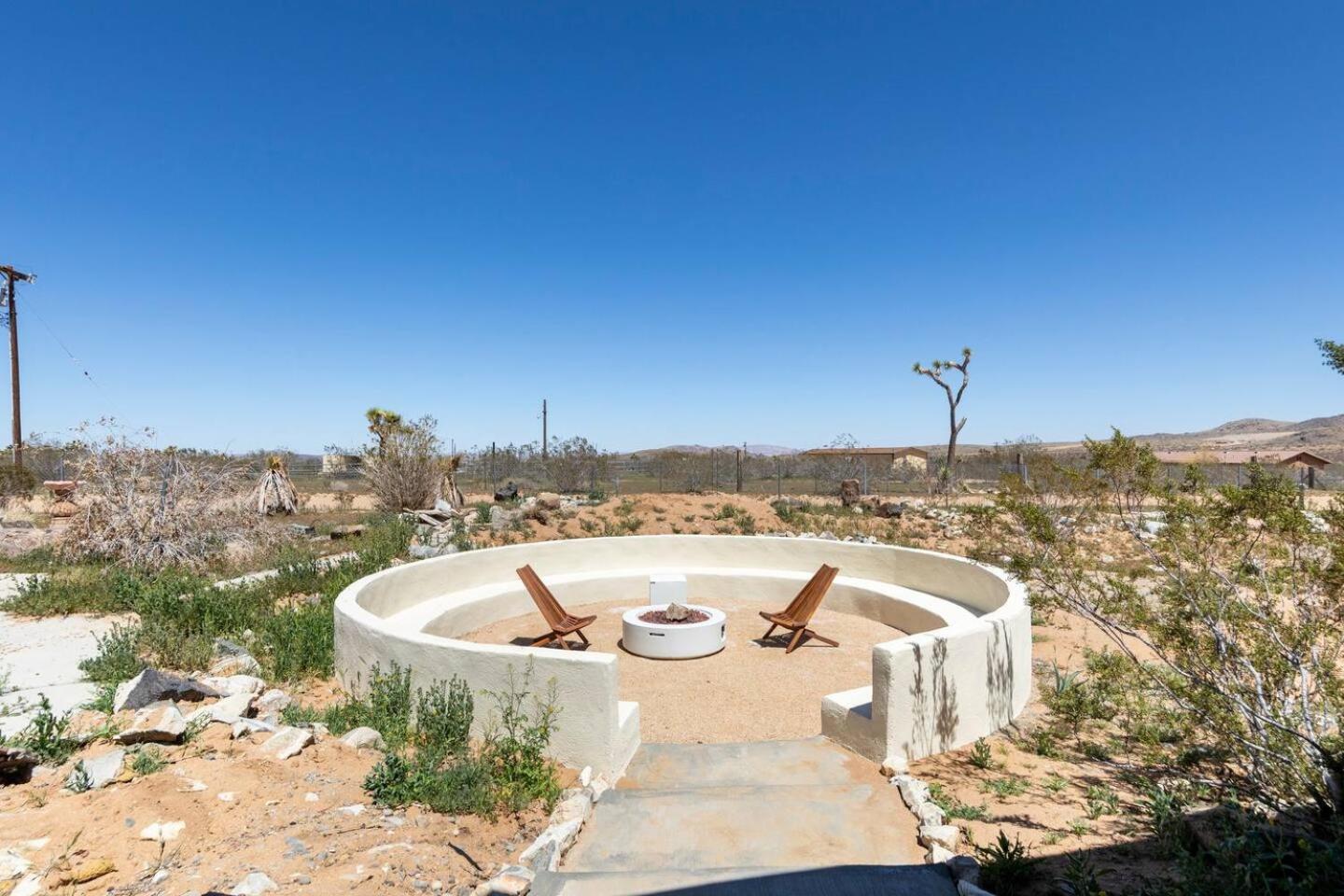 Starlight Mesa In Joshua Tree With Fire Pit Circle And Privacy Villa Yucca Valley Exterior foto